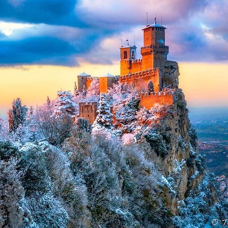 Hotel La Rocca San Marino Luaran gambar