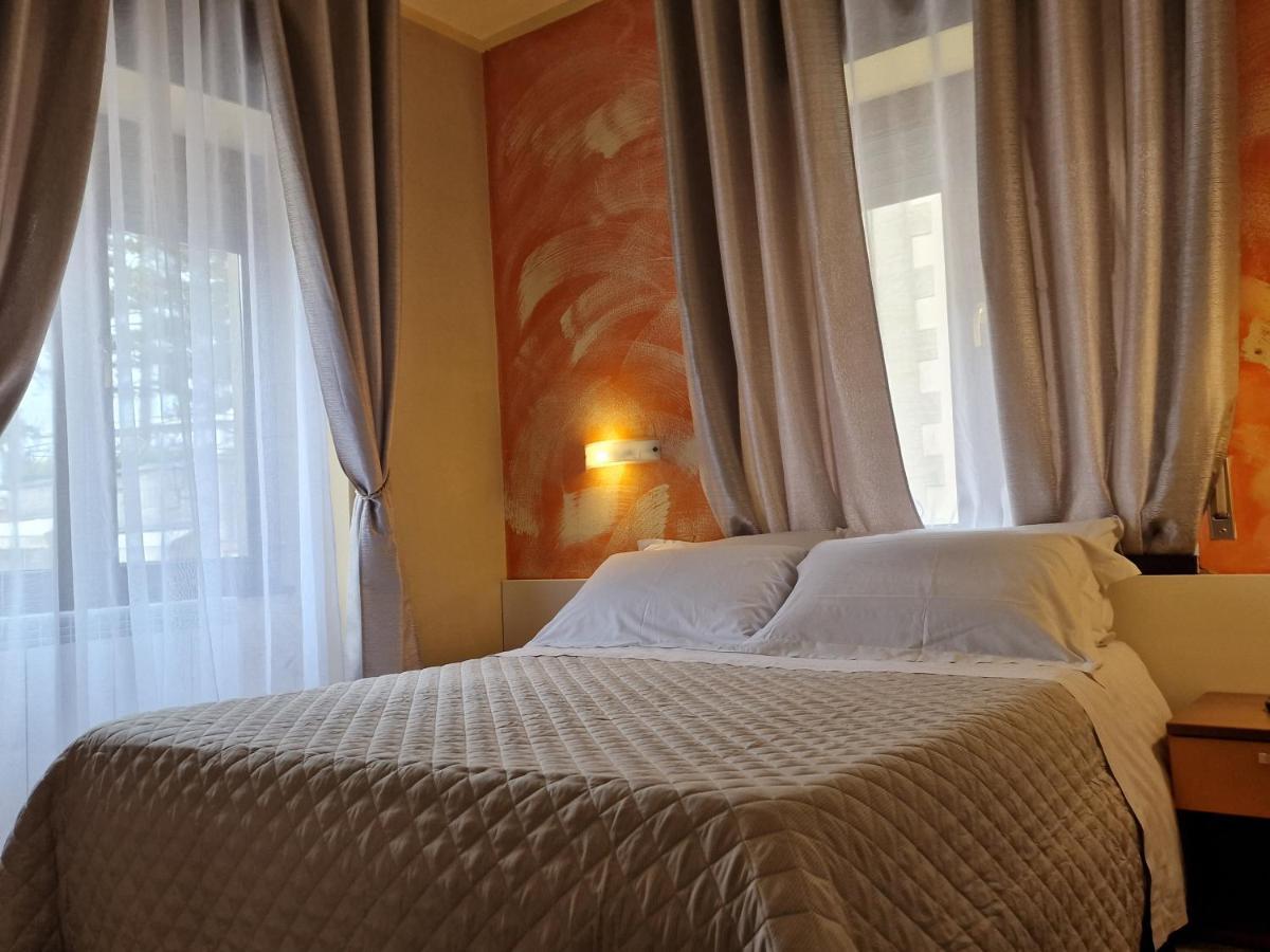 Hotel La Rocca San Marino Luaran gambar