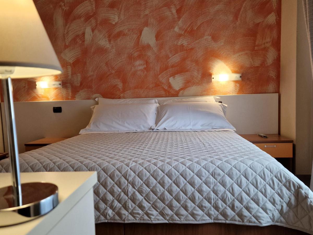 Hotel La Rocca San Marino Luaran gambar
