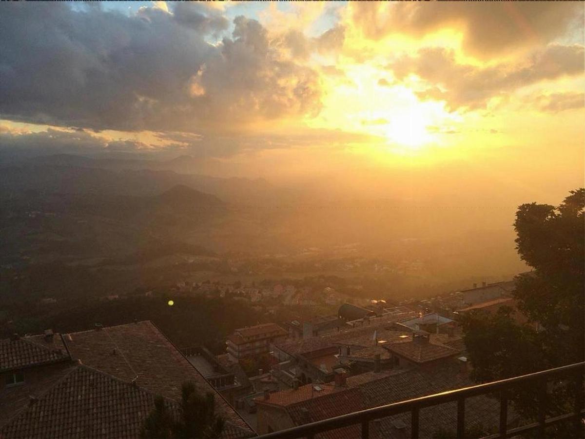 Hotel La Rocca San Marino Luaran gambar