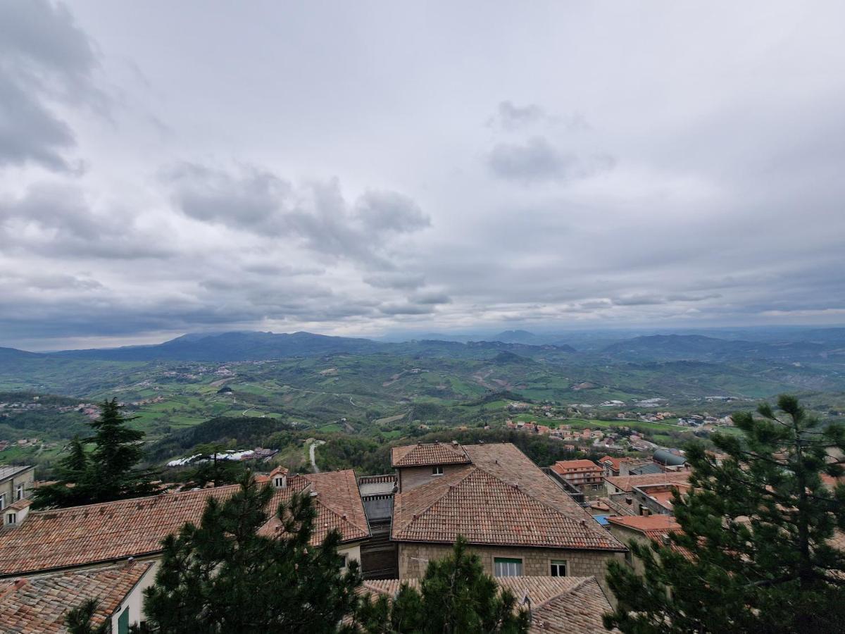 Hotel La Rocca San Marino Luaran gambar